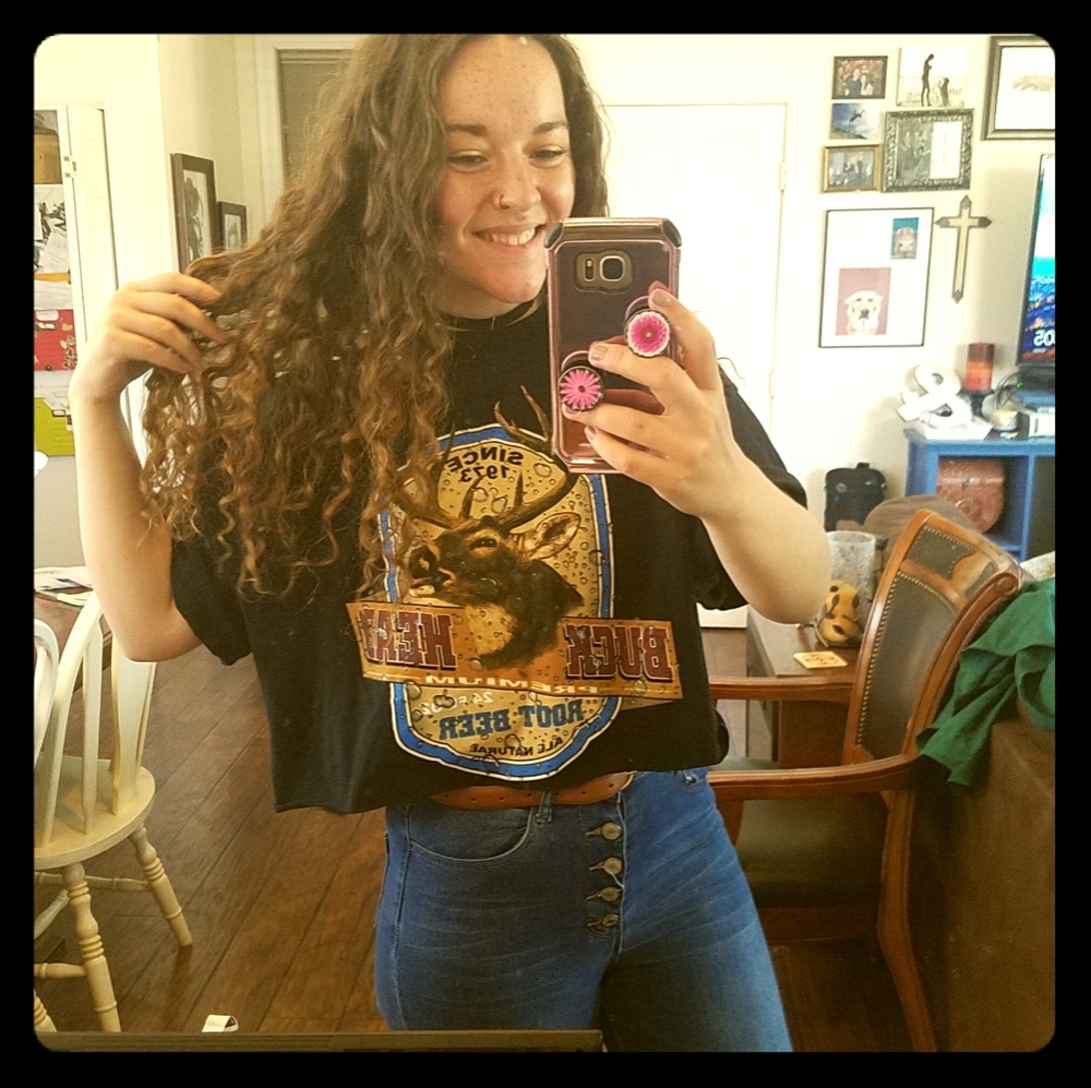 SOLD Vintage Style Cropped Buck Head Rootbeer Tee